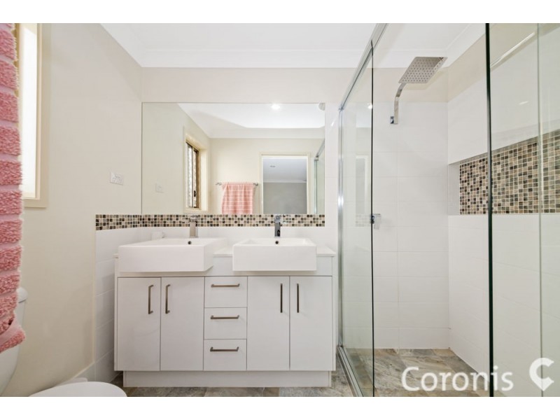 8 Capricorn Cres, Springfield Lakes QLD 4300