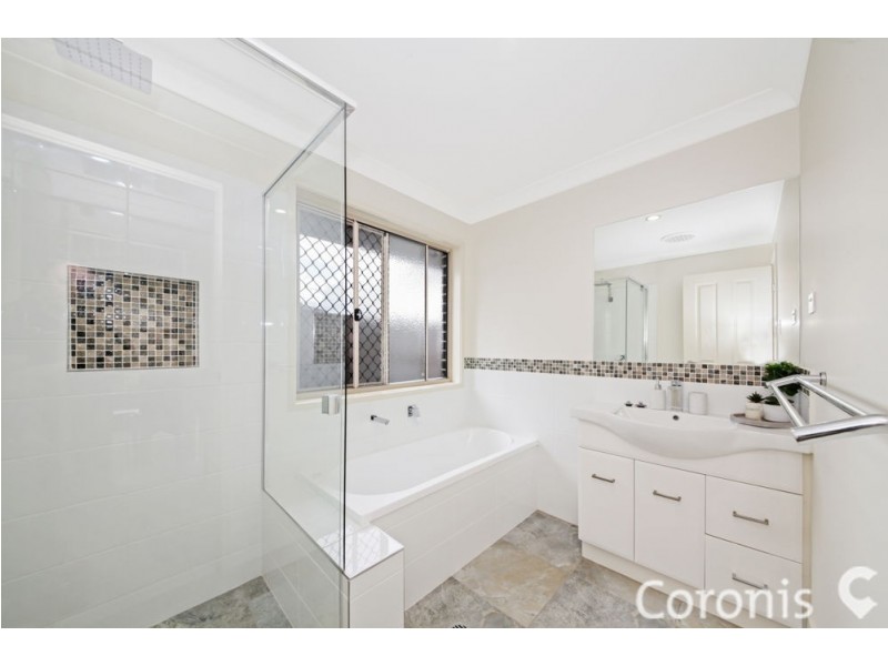 8 Capricorn Cres, Springfield Lakes QLD 4300