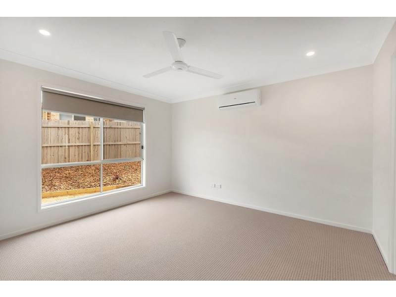 1&2 / 35 Abbey Street, Cranley QLD 4350