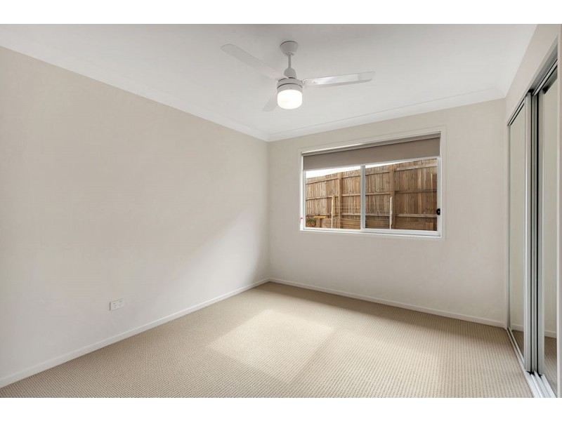1&2 / 35 Abbey Street, Cranley QLD 4350