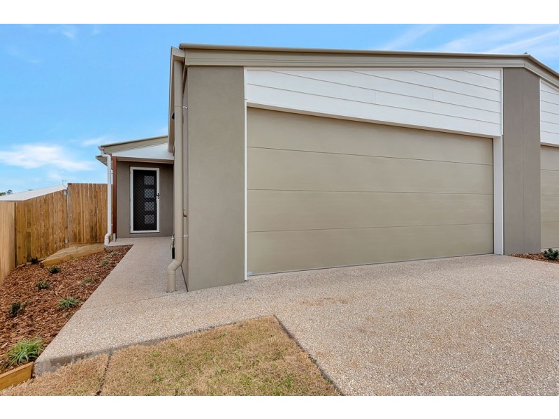 1&2 / 35 Abbey Street, Cranley QLD 4350