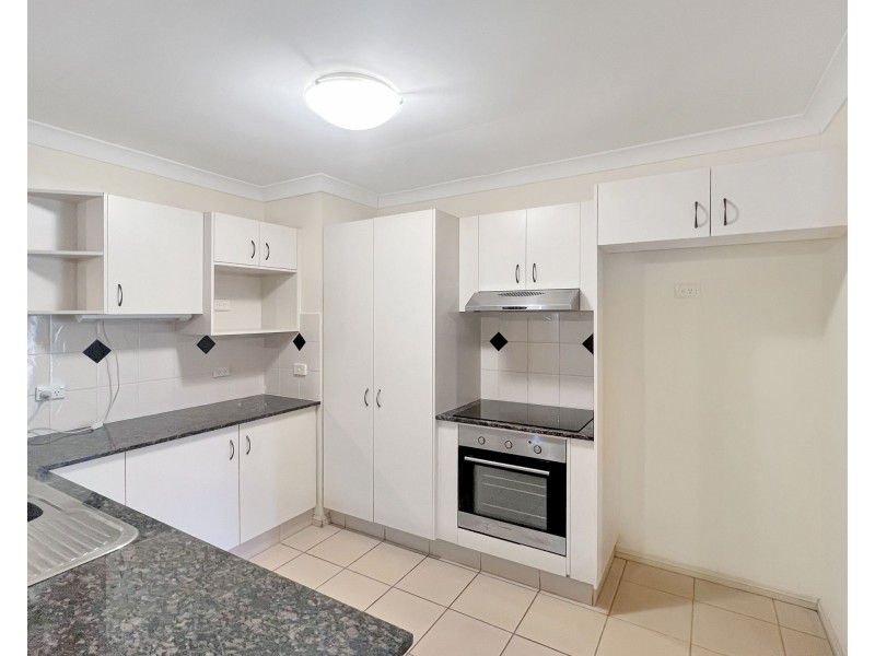 43 Murchison Street, Pacific Pines QLD 4211