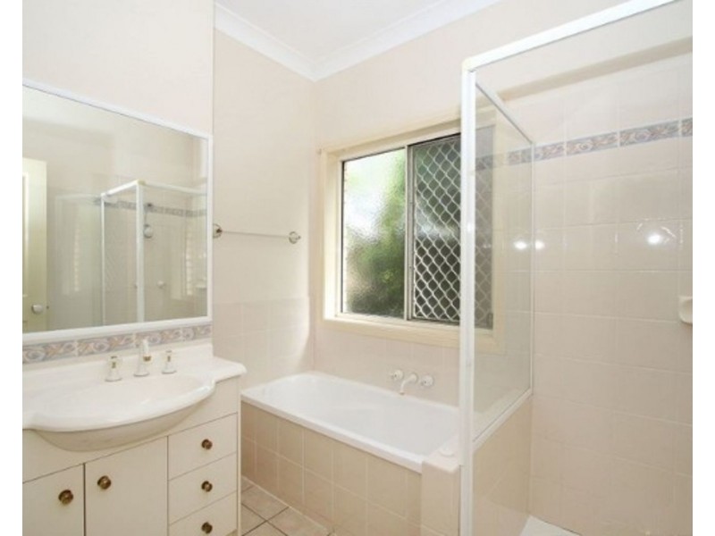 9 Simpson Way, Forest Lake QLD 4078