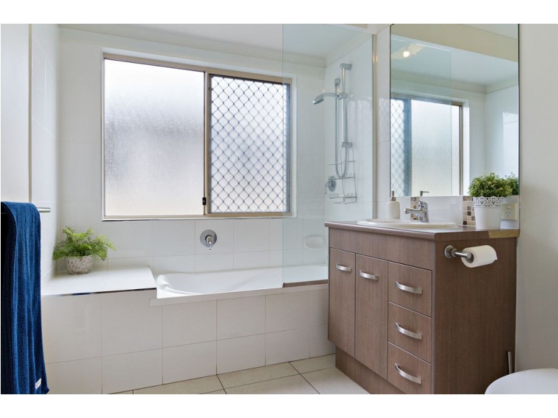 38 Eveleigh Street, Wooloowin QLD 4030
