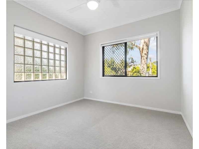2/15a Grafton Street, Windsor QLD 4030