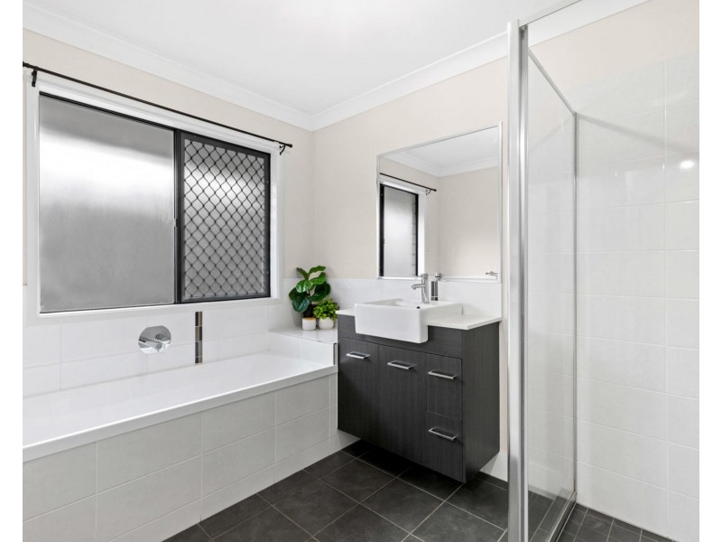 11 Garden Avenue, Palmwoods QLD 4555