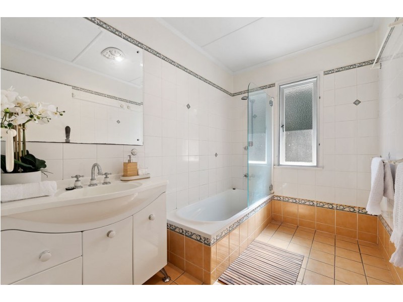 53 Reinhold Crescent, Chermside QLD 4032