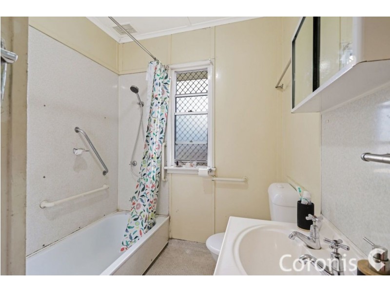 8 Winstanley Street, Carina Heights QLD 4152