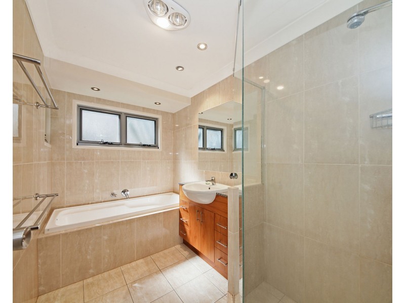 36 Tarcoola Ave, Ferny Hills QLD 4055