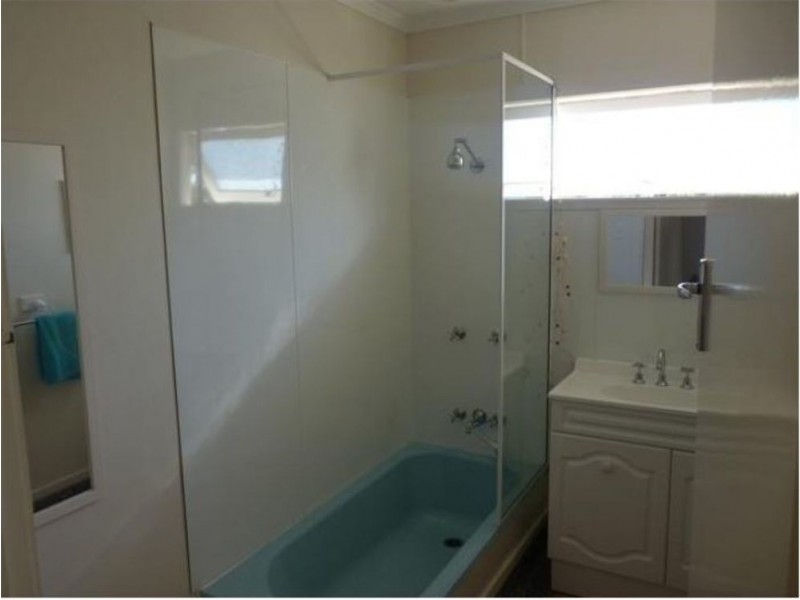 3A Hamlyn Road, Oakey QLD 4401