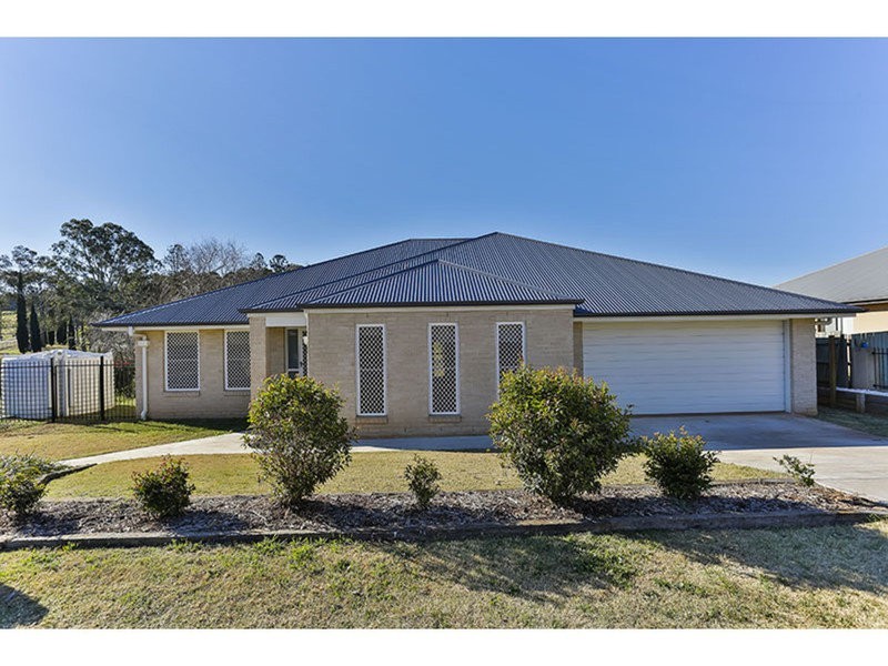 11 Willowburn Drive, Rockville QLD 4350