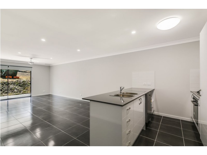 19B Alistair Street, Glenvale QLD 4350