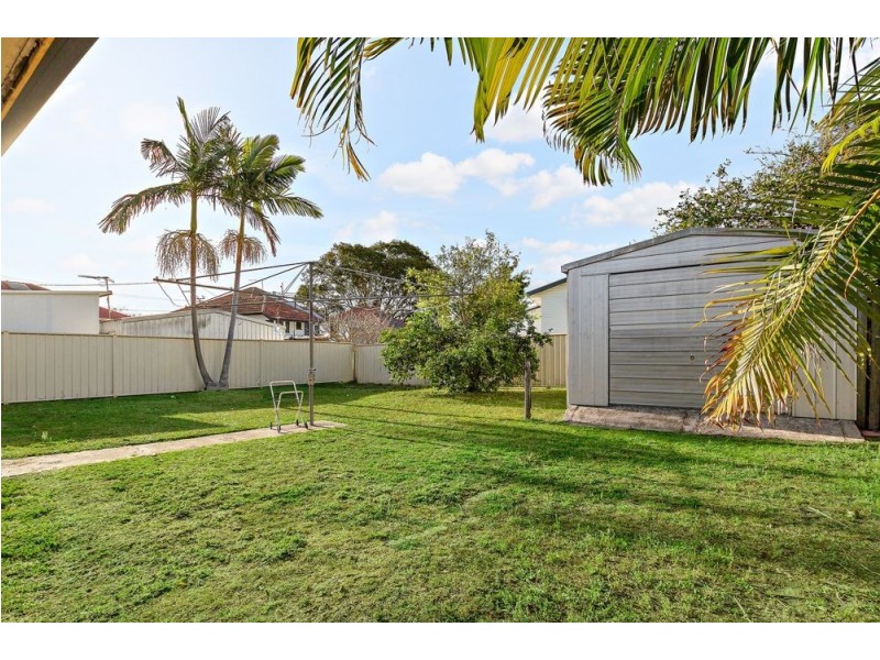 81 Farrington  Street, Alderley QLD 4051