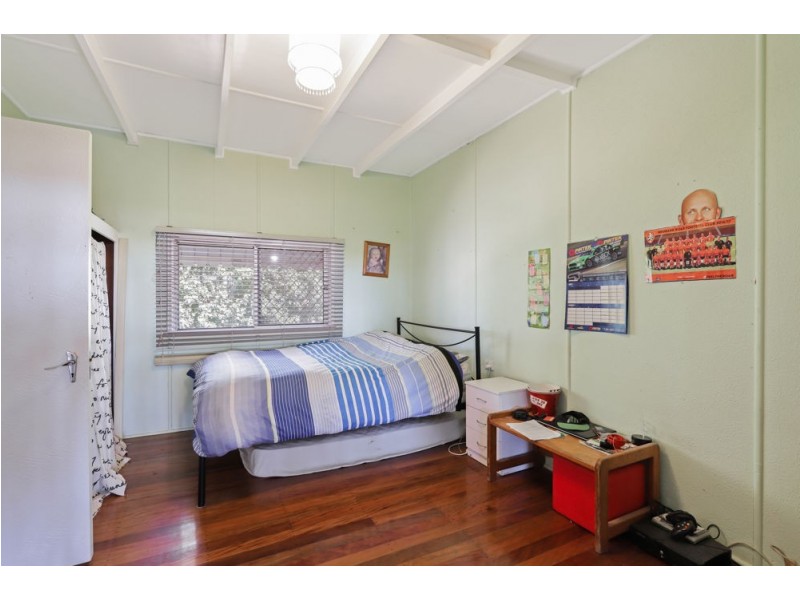 33 Claremont Street, Birkdale QLD 4159