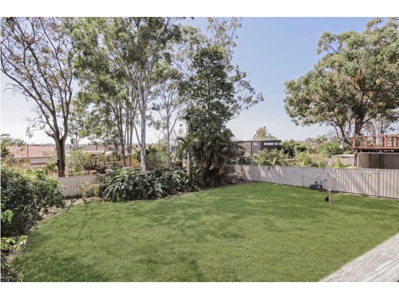 33 Claremont Street, Birkdale QLD 4159