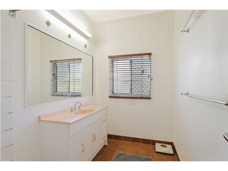 33 Claremont Street, Birkdale QLD 4159