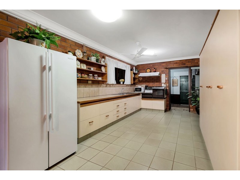 5 Scenic Crescent, Blue Mountain Heights QLD 4350