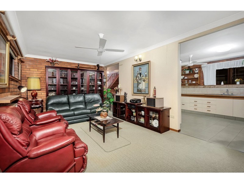5 Scenic Crescent, Blue Mountain Heights QLD 4350