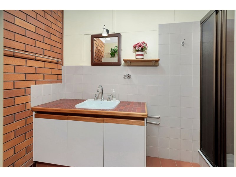 5 Scenic Crescent, Blue Mountain Heights QLD 4350