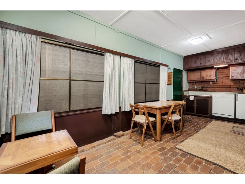 5 Scenic Crescent, Blue Mountain Heights QLD 4350