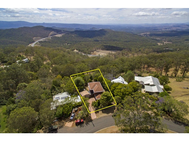 5 Scenic Crescent, Blue Mountain Heights QLD 4350
