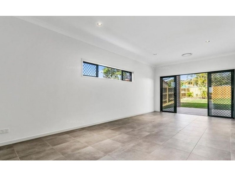 98 Manly Road, Manly West QLD 4179