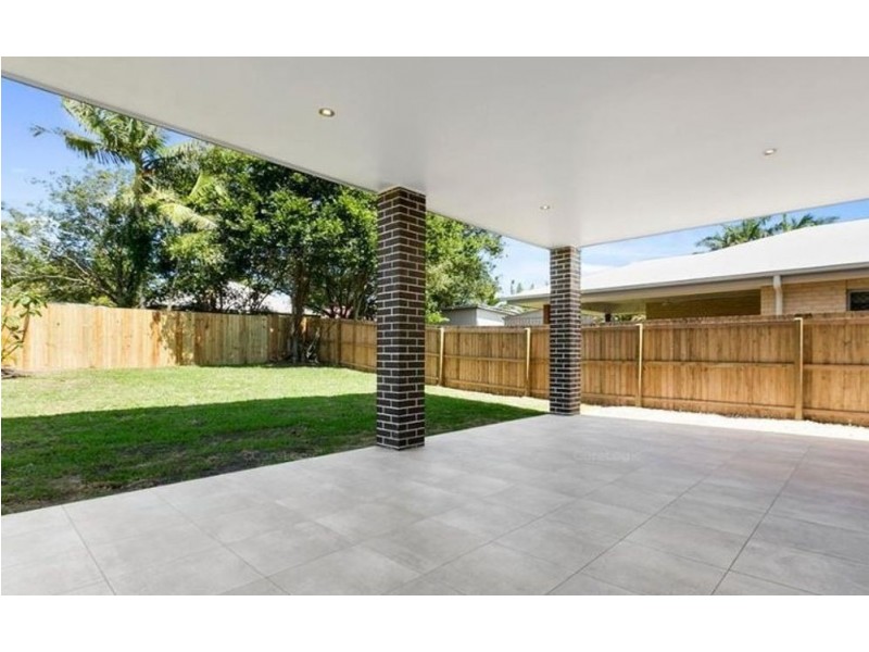 98 Manly Road, Manly West QLD 4179