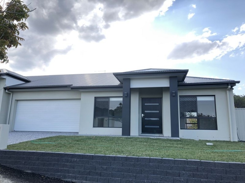 1/9 Frogmouth Street, Upper Coomera QLD 4209