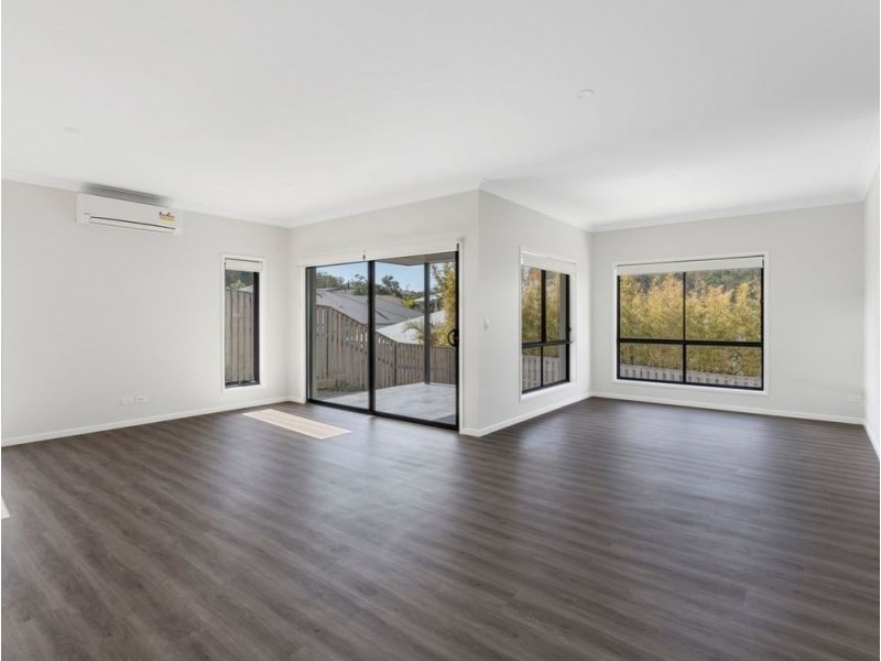 1/9 Frogmouth Street, Upper Coomera QLD 4209