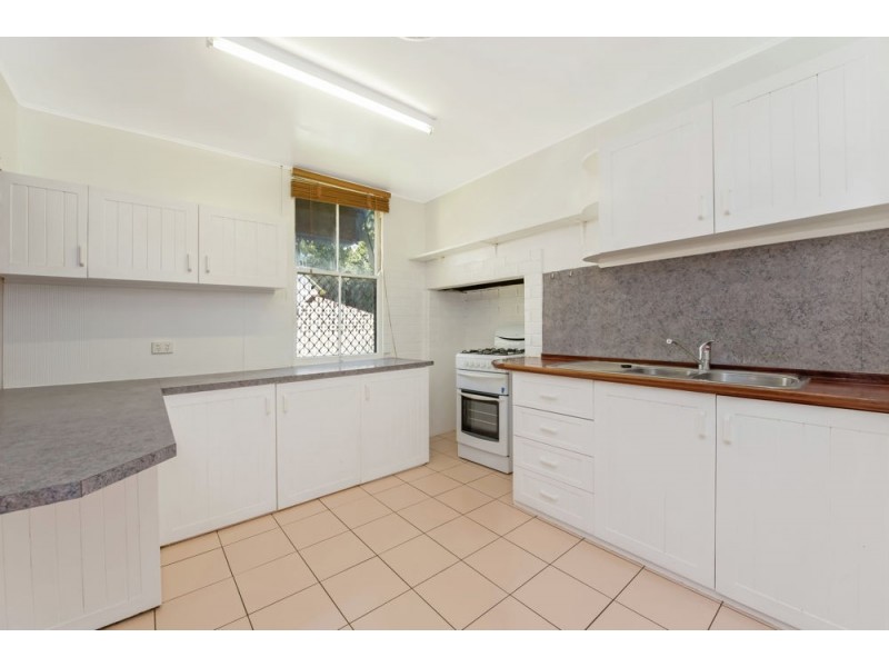 281 Hume Street, South Toowoomba QLD 4350