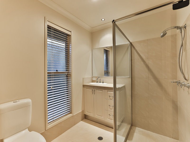 29 Hinchcliffe Drive, Kearneys Spring QLD 4350