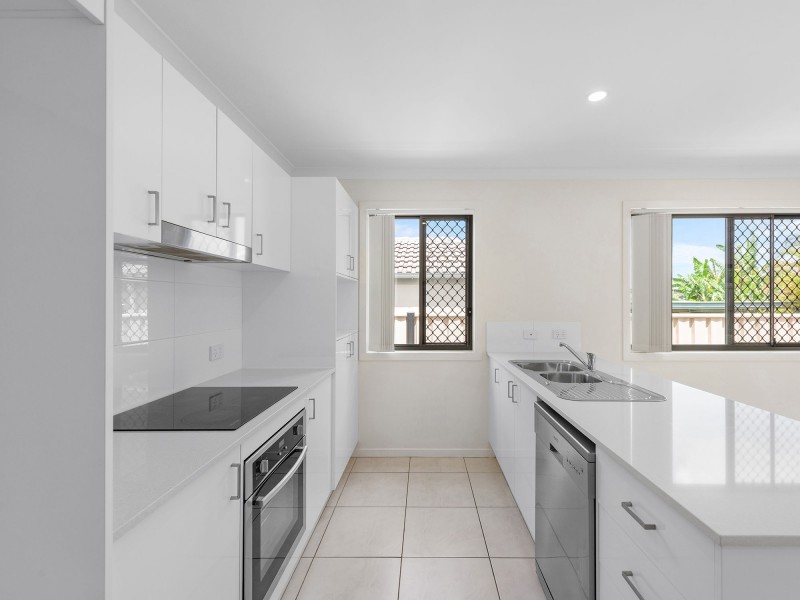 30 Bayford Street, Birkdale QLD 4159