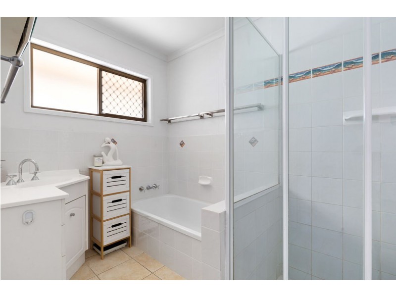 4 Toulby Street, Manly West QLD 4179