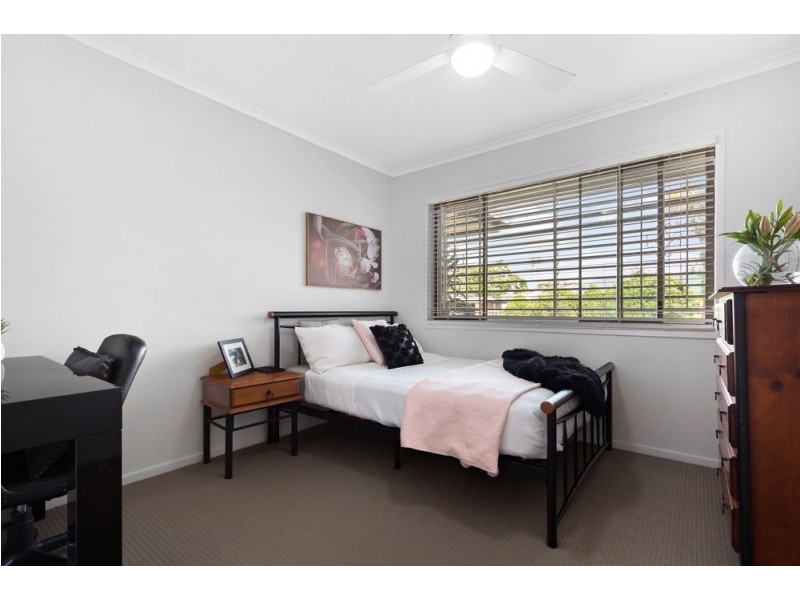 4 Toulby Street, Manly West QLD 4179