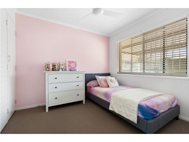 4 Toulby Street, Manly West QLD 4179