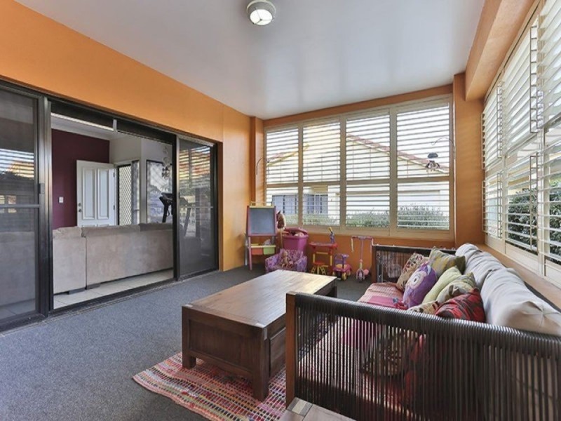 2/224 Herries Street, Newtown QLD 4350