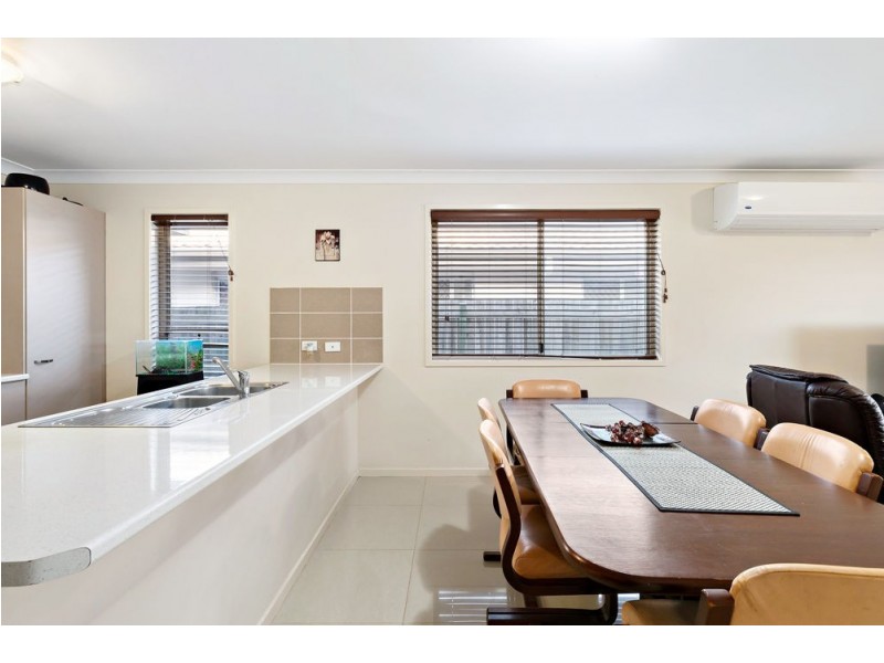 27 Diane Parade, Kallangur QLD 4503