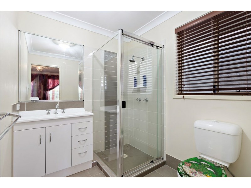 27 Diane Parade, Kallangur QLD 4503