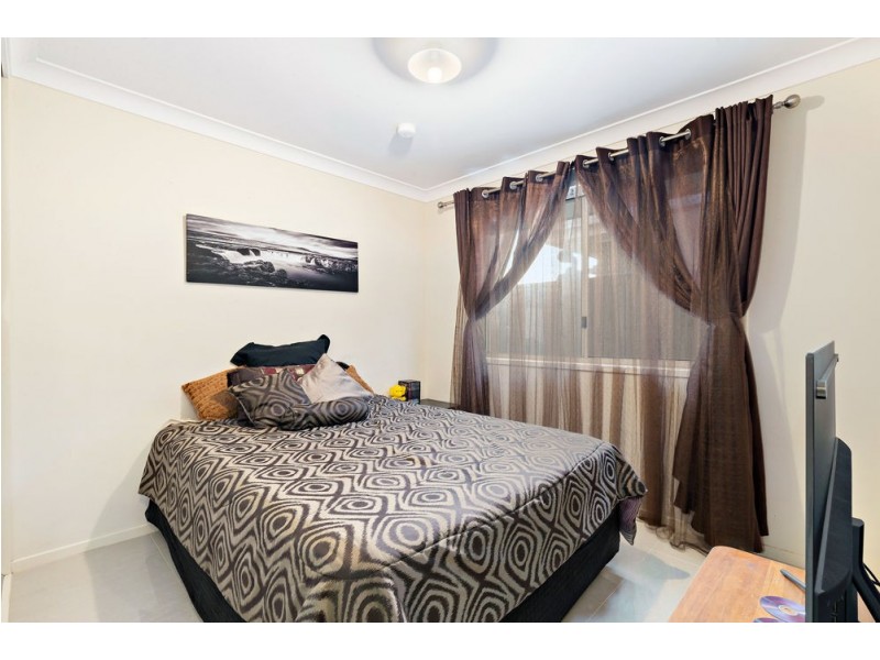 27 Diane Parade, Kallangur QLD 4503