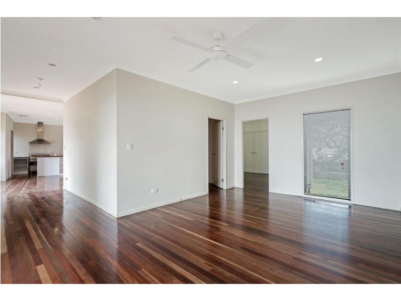 151 Stradbroke Avenue, Wynnum QLD 4178