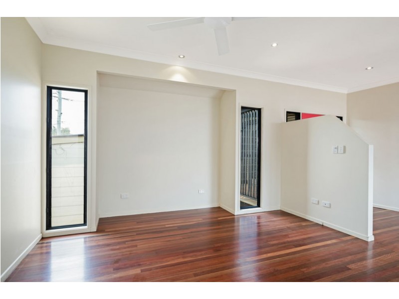 151 Stradbroke Avenue, Wynnum QLD 4178
