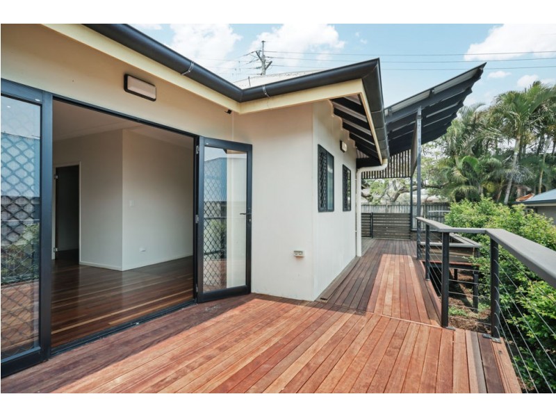 151 Stradbroke Avenue, Wynnum QLD 4178