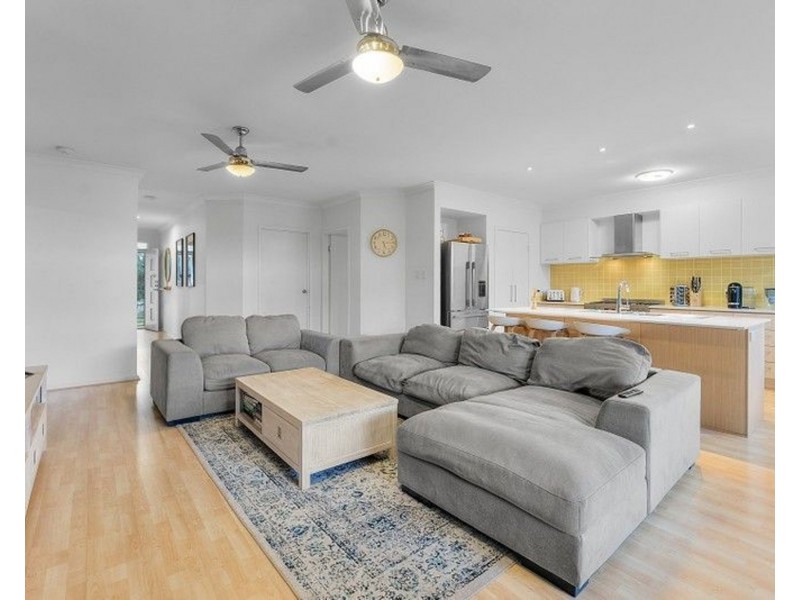 45 Daintree Circuit, North Lakes QLD 4509