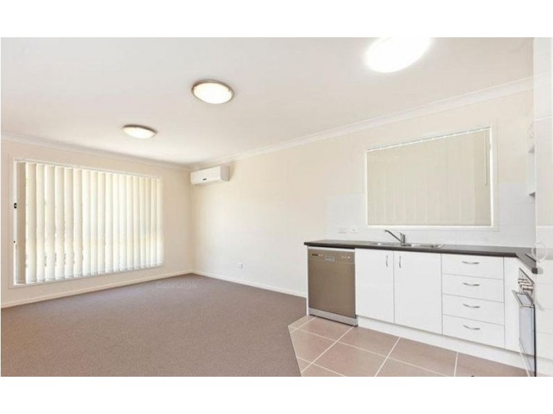 2/71 Joffre Street, Wynnum QLD 4178
