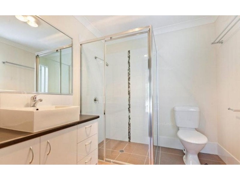 2/71 Joffre Street, Wynnum QLD 4178