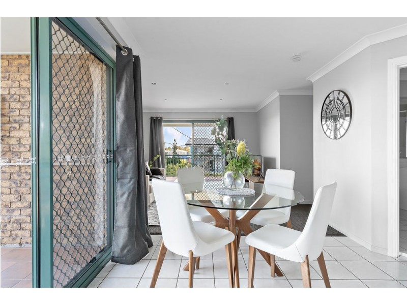 2/23 Rainey Street, Chermside QLD 4032