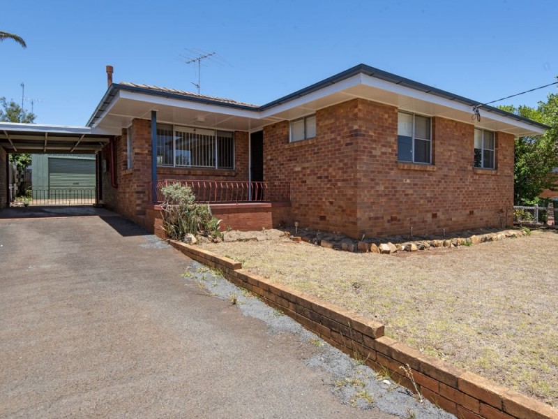186 Mackenzie Street, Rangeville QLD 4350