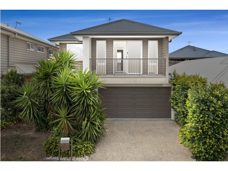 8 Crest Street, Narangba QLD 4504