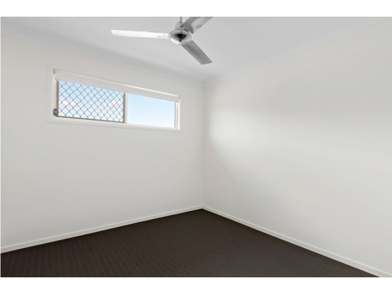 8 Crest Street, Narangba QLD 4504