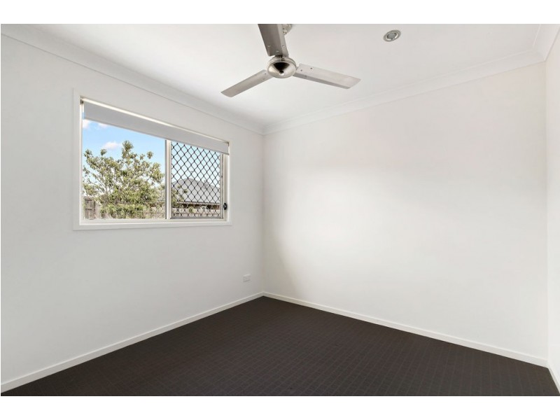 8 Crest Street, Narangba QLD 4504